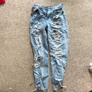 american eagle distressed mom jeans
